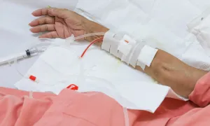 Nước tiểu nổi bọt có phải dấu hiệu suy thận?